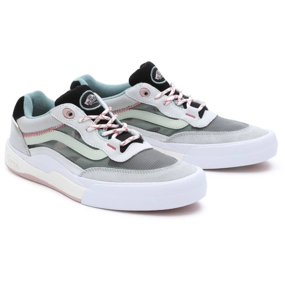 Vans Wayvee Skate Shoes - Size 6.5 (M) / 8 (W)